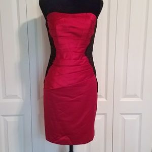 *NWT*Red fitted cocktail dress with black lace
